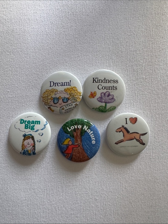 American Girl Other - American Girl Vintage - American Girl Of Today Grin Pin Bundle of 5